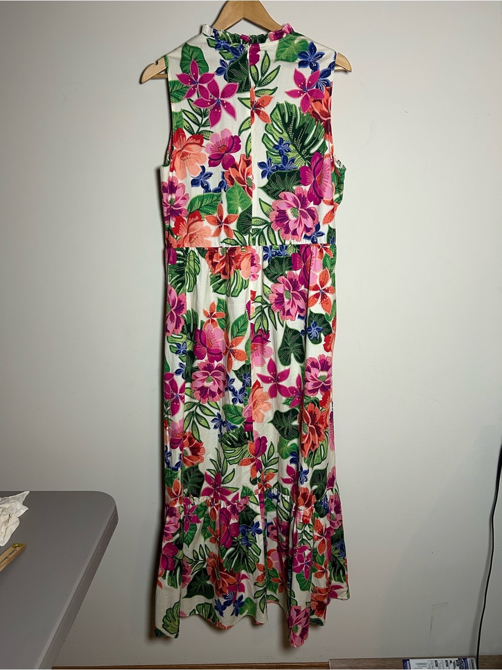 London Times Tropical Floral Sleeveless Maxi Dress - Cream with Pink, Orange - Picture 3 of 8